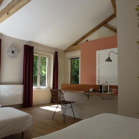 Bed and Breakfast Au petit grain à Coutures  Extérieur photo